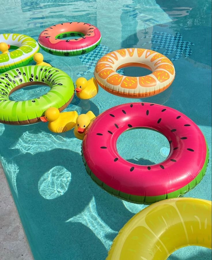 Inflables y accesorios de piscina