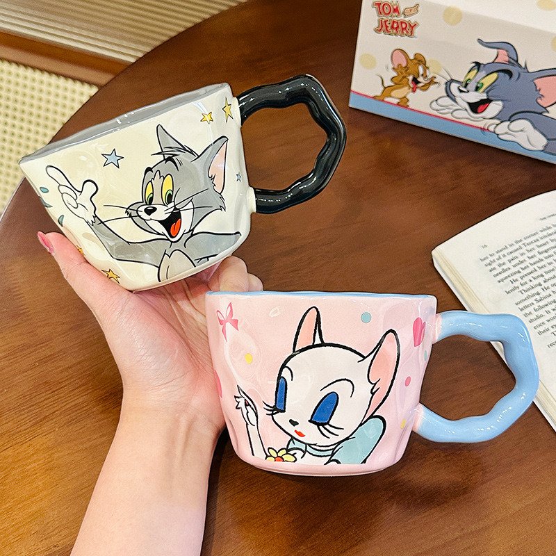 Alternative view of Taza Tom & Jerry