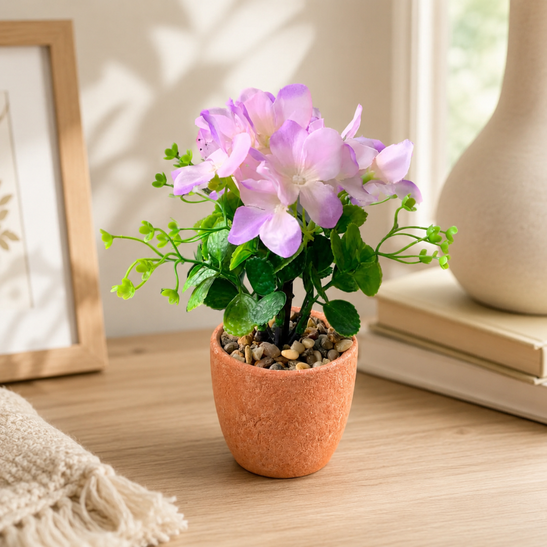 Planta Decorativa Con Flor